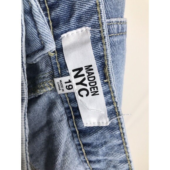 Steve Madden NYC Women's Dad Short Distressed Destroyed Light Wash Size 19 - Picture 7 of 8